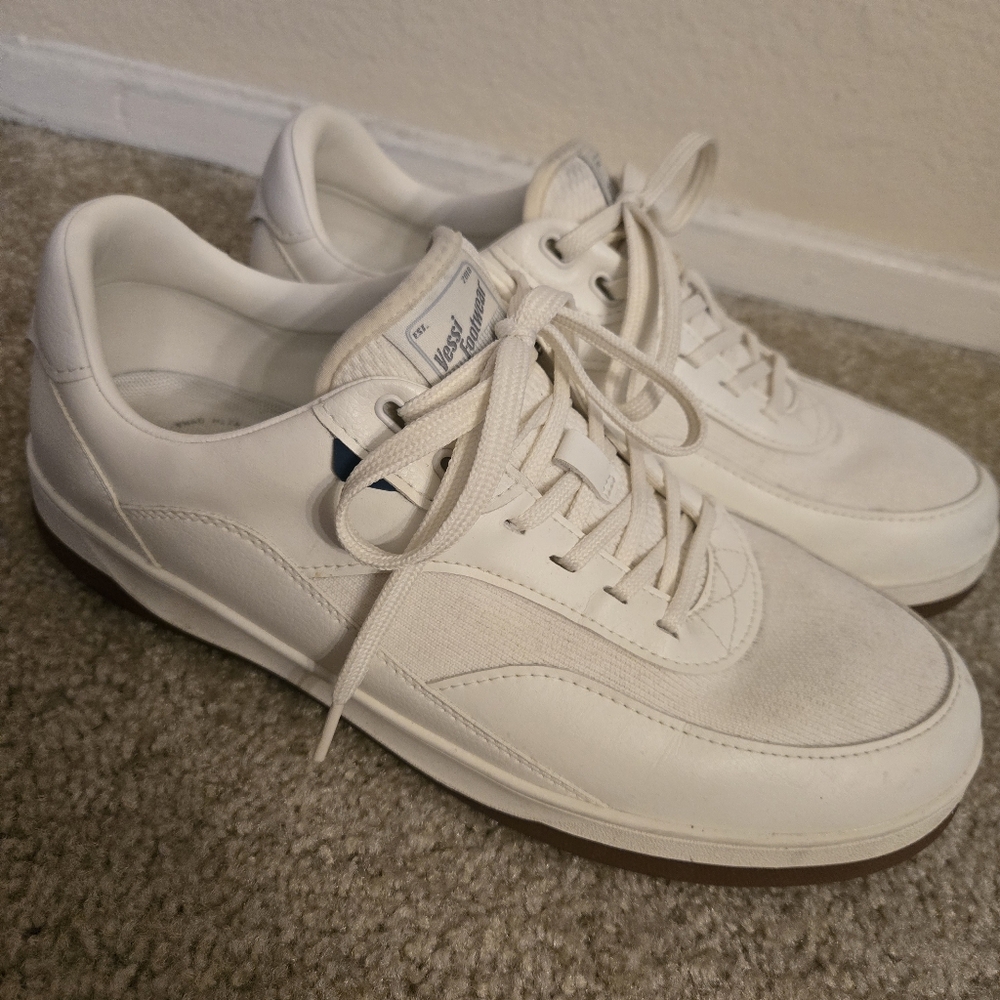 Vessi Courtside Classic